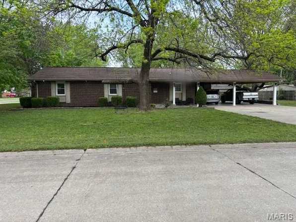 316 Powers Ave, Sikeston, MO 63801