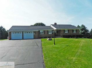 4132 Howe Rd, Bath, MI 48808