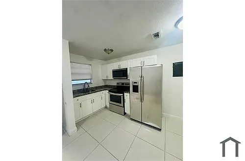 220 NW 63rd St #4 Photo 1