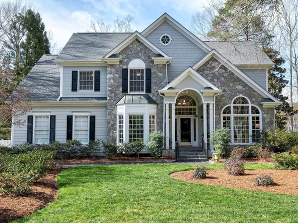 202 Whisperwood Dr, Cary, NC 27518