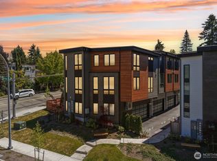 117 6th St #E, Kirkland, WA 98033