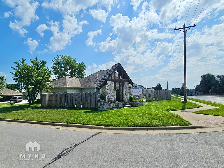 4840 W Skyler Dr — Photo 5