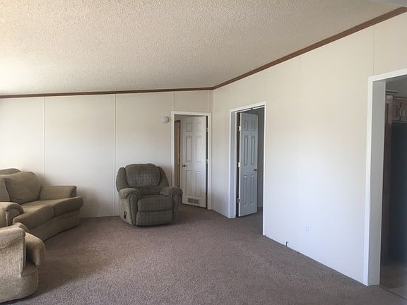 3rd image of 13475 Honolulu Ct