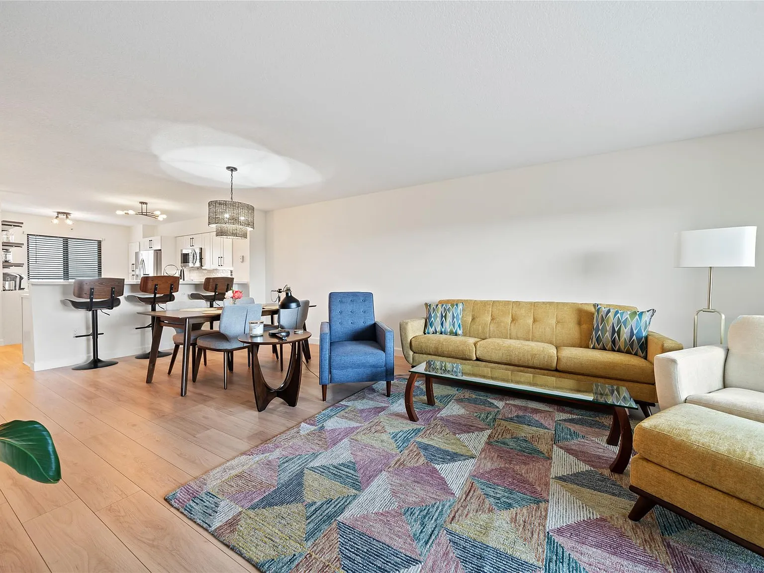 2 bed, 2.0 bath, 1222 sqft, $2,500 — Photo 4
