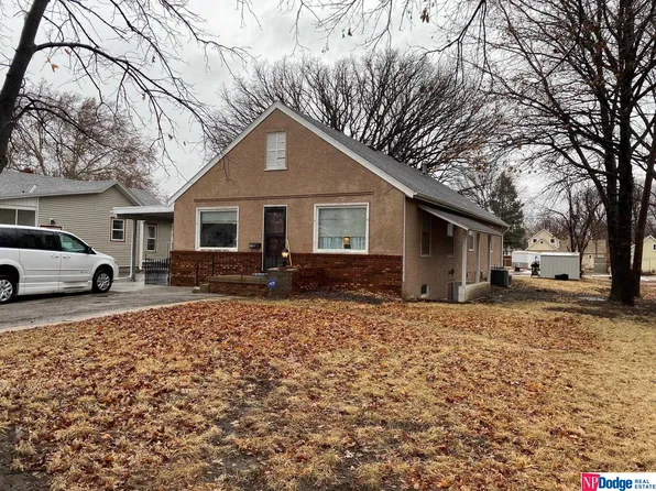 2142 Nebraska St, Blair, NE 68008