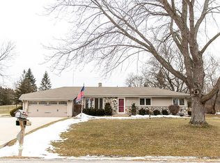 N71W17056 Antler Dr, Menomonee Falls, WI 53051