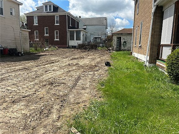 3rd image of 727 S 14th St