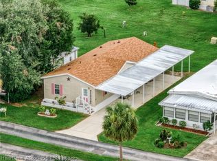 21 Venetian Pkwy, Lake Placid, FL 33852