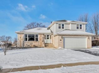 618 Mendota Ln, Romeoville, IL