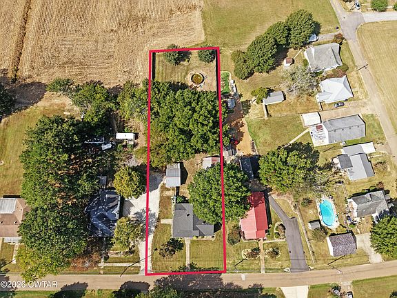 4th image of 506 Maple Heights St