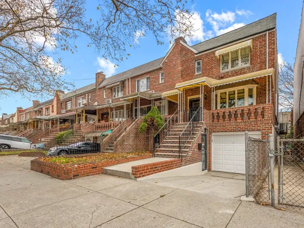 2567 East 29th Street image 2 of 31