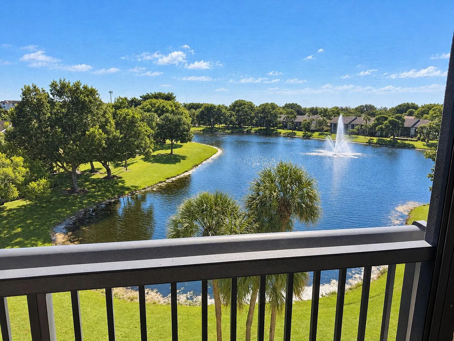 2 bed, 2.0 bath, 1200 sqft, $2,750 — Photo 2