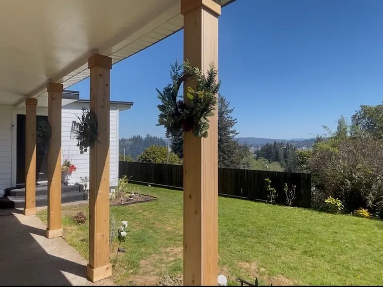 1398 Oregon Ave — Photo 5