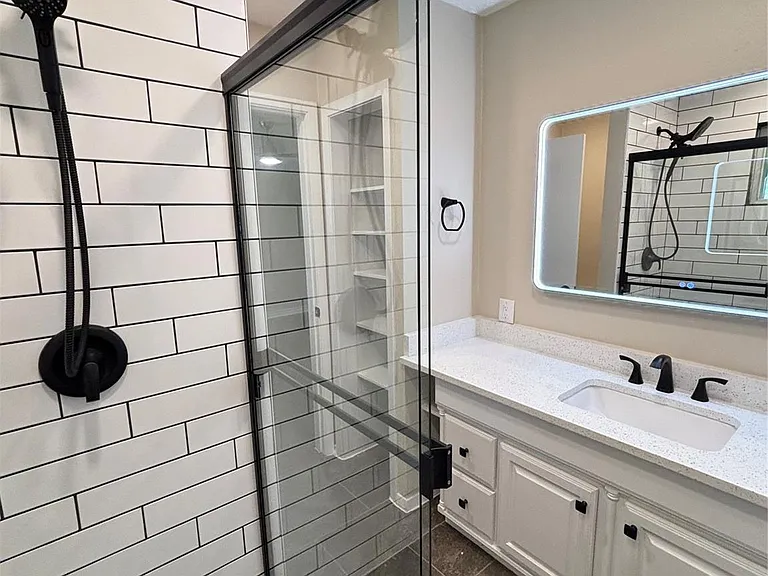 4526 McCleester Dr — Photo 14