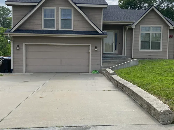 2130 SE Athens Ct, Tecumseh, KS 66542