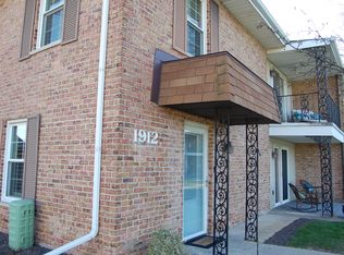 1912 Burgundy St, Schererville, IN 46375