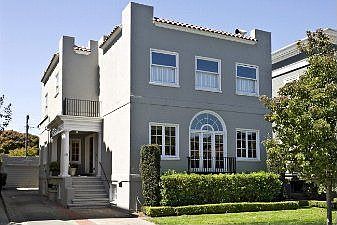 :: 151 Commonwealth Ave.