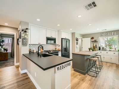 3257 River Glorious Ln, Las Vegas, NV, 89135