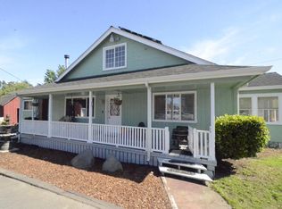 1853 Eel River Dr, Fortuna, CA 95540