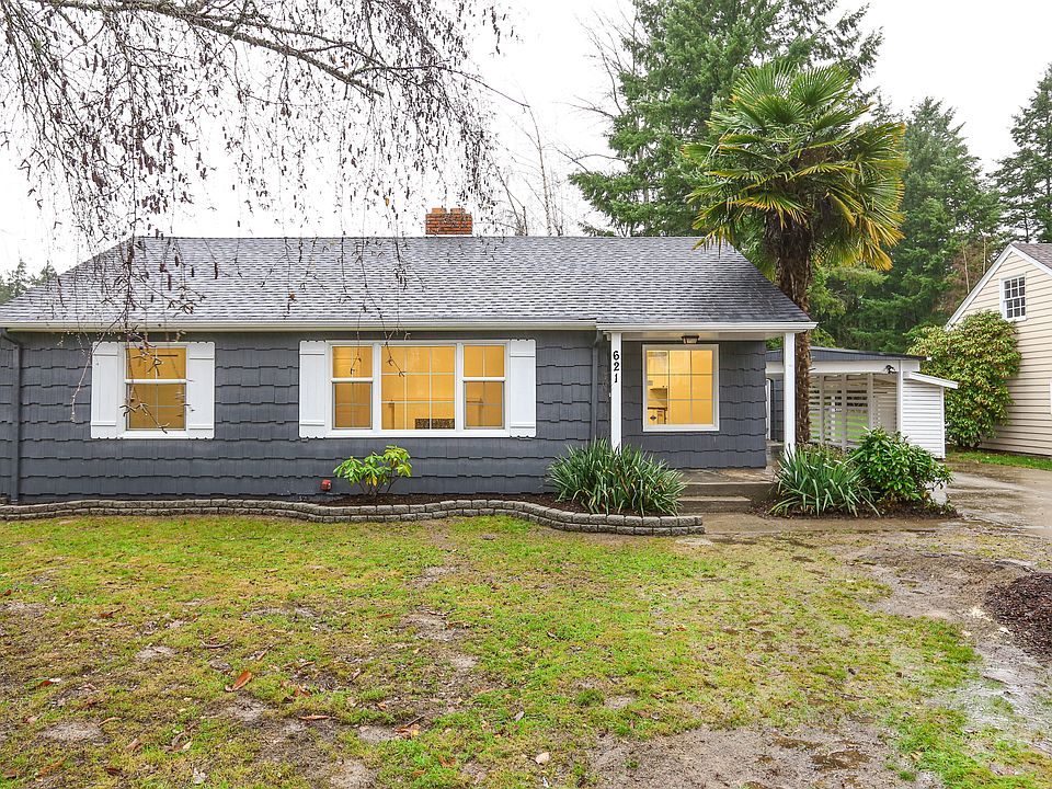 1st image of 621 121st St E