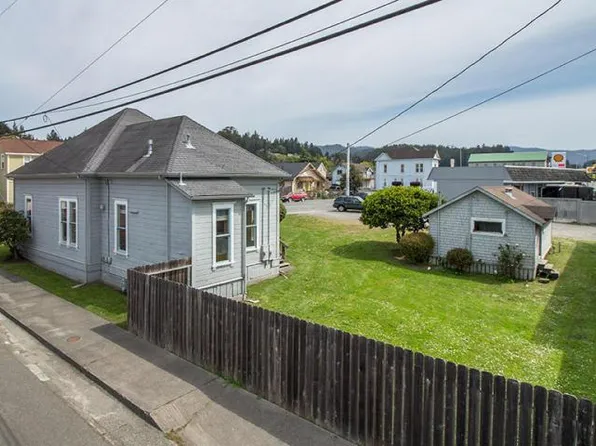 703 Main St, Fortuna, CA 95540