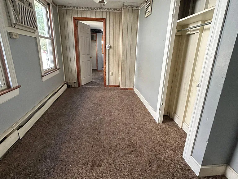 640 Columbia Ave — Photo 6