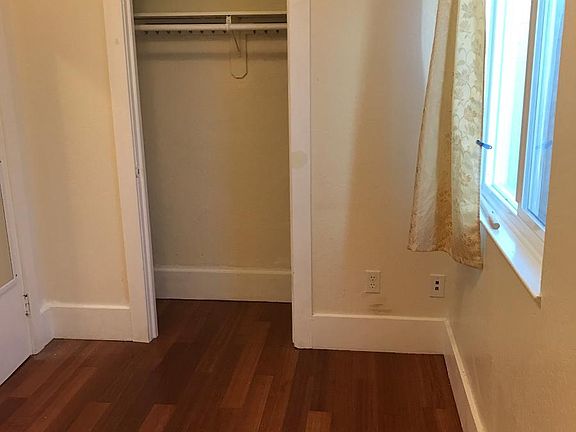 5th image of 228 Macdonald Ave