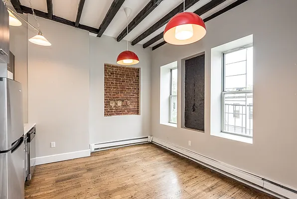 Rented by Nooklyn NYC LLC | media 17