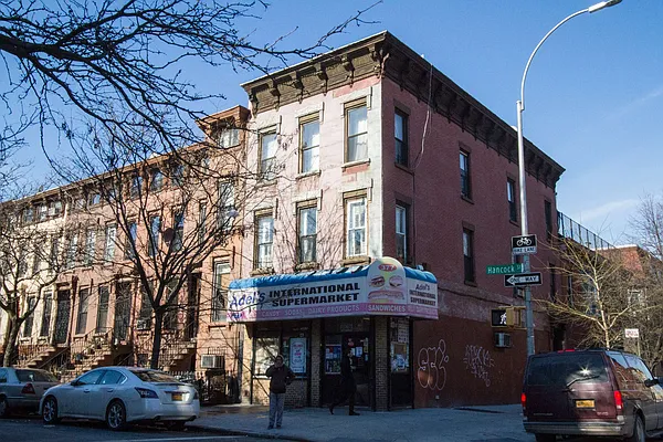 Rented by TheRealEstateCompany.com LLC | media 40