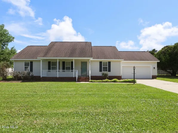 2011 Cambridge Downs Drive, Morehead City, NC 28557
