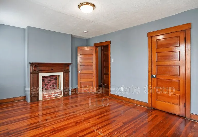 39 W Wilson Blvd — Photo 20