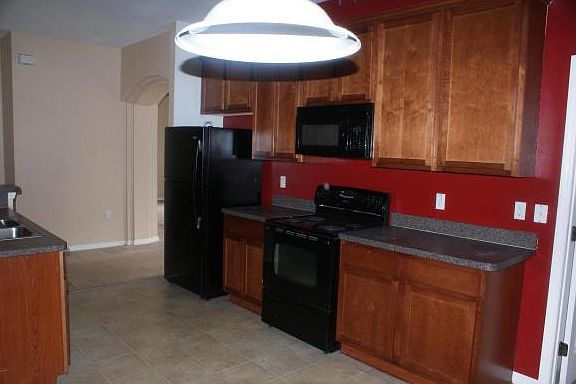 4th image of 7828 N Cricket Dr
