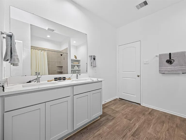 24206 Foxdale Bay Ct — Photo 20