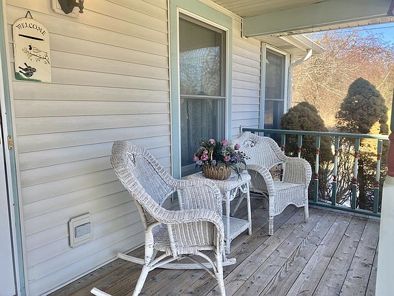 3rd image of 431 Tanager Dr