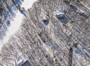 114 Saddlebrook Ln, Hawley, PA 18428