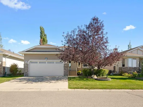448 W Riverside Grn NW, High River, AB T1V 2B6