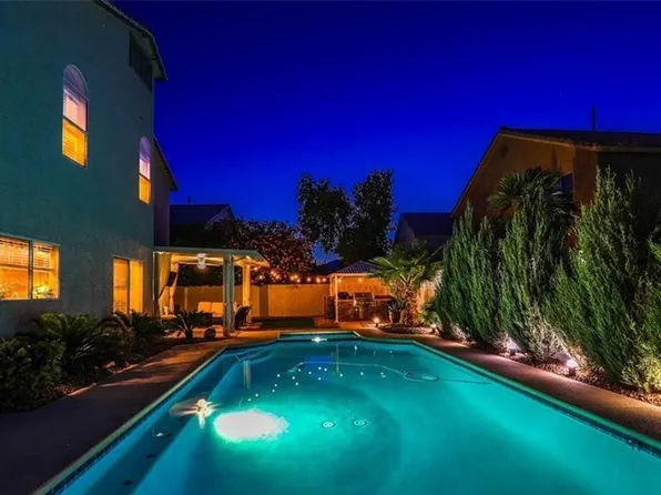 7800 Four Seasons Dr, Las Vegas, NV 89129