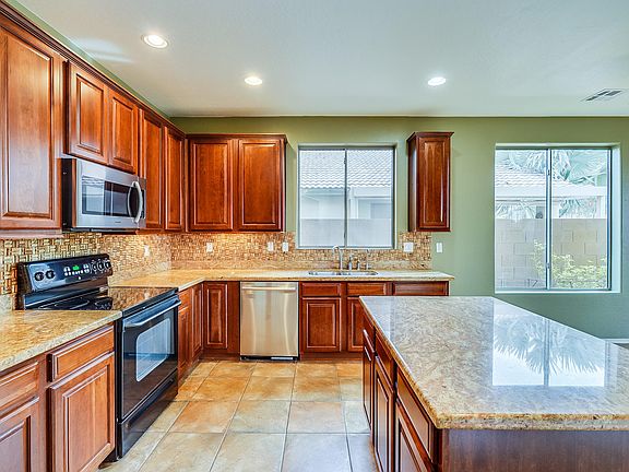 2nd image of 1551 E Elaine Dr
