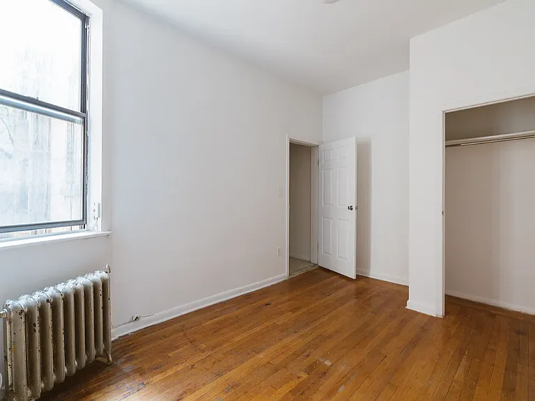 204 W 81st St #22 — Photo 7