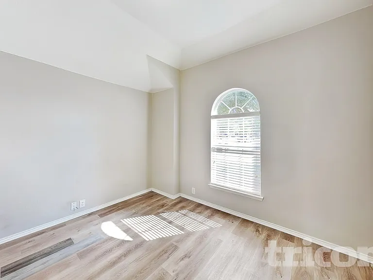 120 Bison Meadow Dr — Photo 16