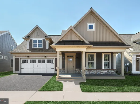 329 Freedom Dr, Ephrata, PA 17522