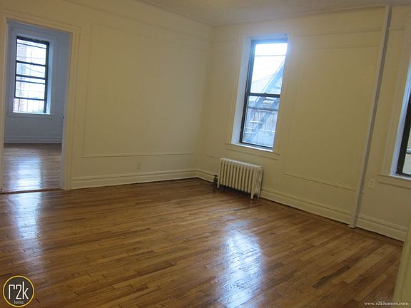 4th image of 3921 65th Pl APT 1C