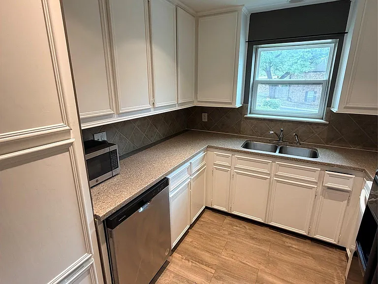 6600 Valleyside Rd #D-20 — Photo 13