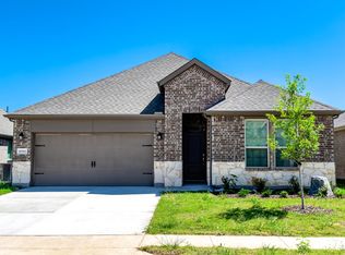 10331 Twisting Springs Dr, Aubrey, TX 76227