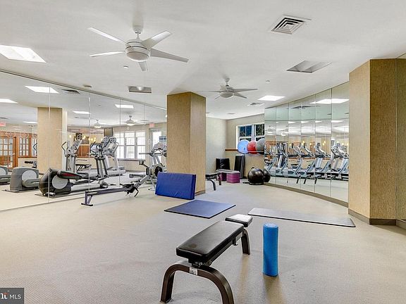 5th image of 11800 Sunset Hills Rd Unit 726