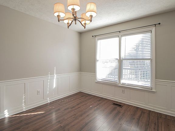 3rd image of 1719 Claire Ct