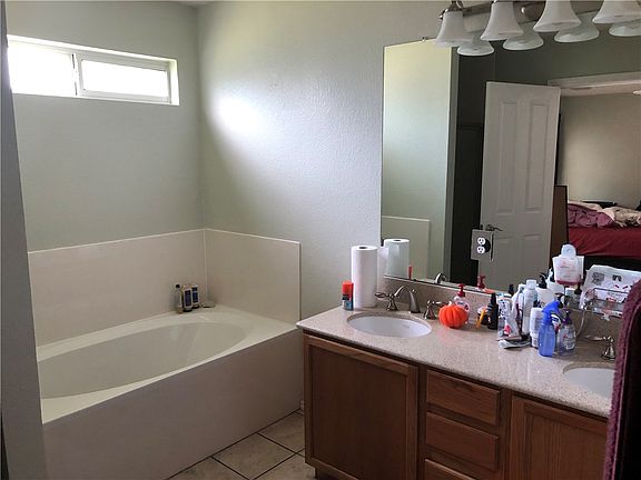 5th image of 2117 Kimra Ln