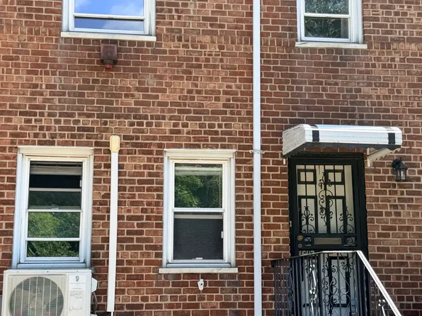 5653 Clearview Expy, Flushing, NY 11364