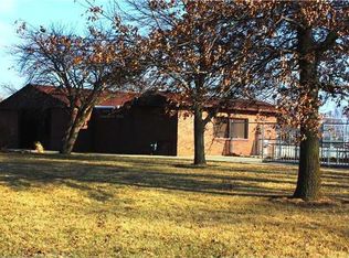 1008 8th St, Dallas Center, IA 50063