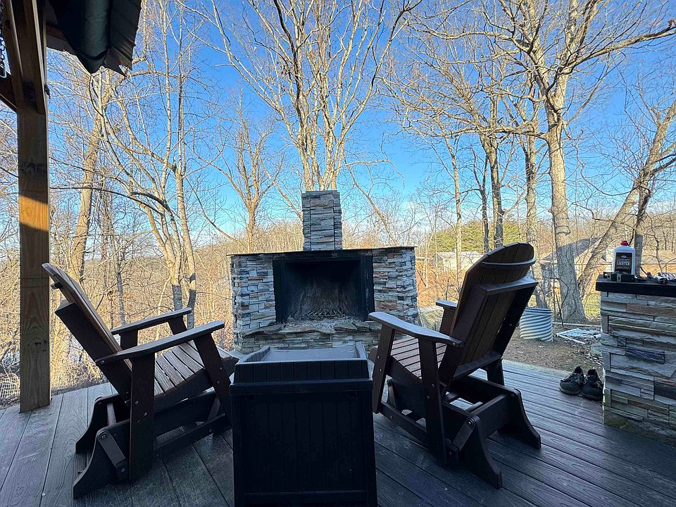 2111 Paradise Ln, Ashland, KY 41102 Zillow